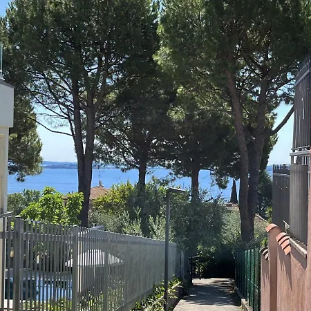Bilocale A Due Passi Dal Semesterbostad Moniga del Garda